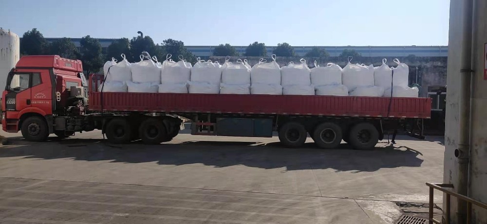 浙江紹興灌封膠水廠家訂購的環(huán)保阻燃劑，工廠發(fā)貨照